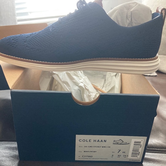 Cole Haan Original Grand Stitchlite Wingtip Oxford M 7 shoes (Navy)